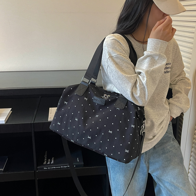Travel Tote Lightweight Canvas Crossbody Bag with Cute Bow Pattern Versatile Handbag for Weekend Shopping detail 3