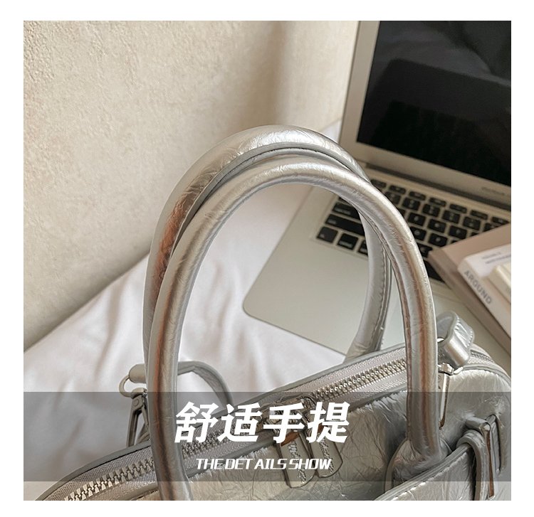 Women's PU Leather Belted Barrel Bag detail 11