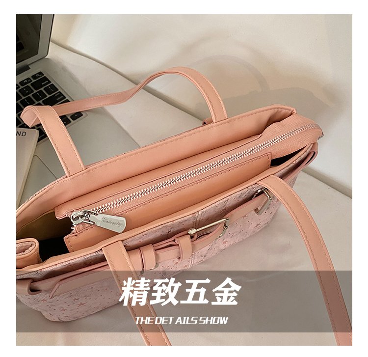 Women's PU Leather Belted Barrel Bag detail 12