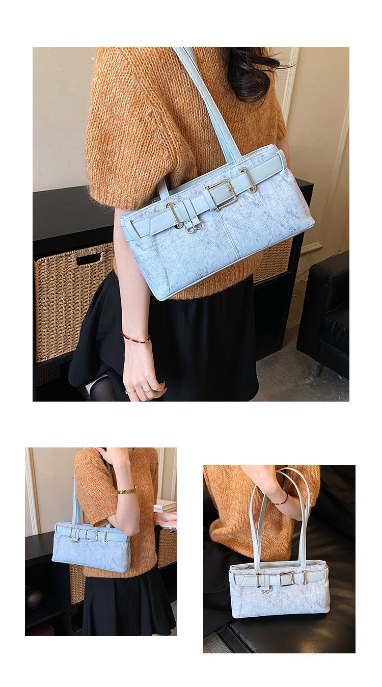Women's PU Leather Belted Barrel Bag detail 5