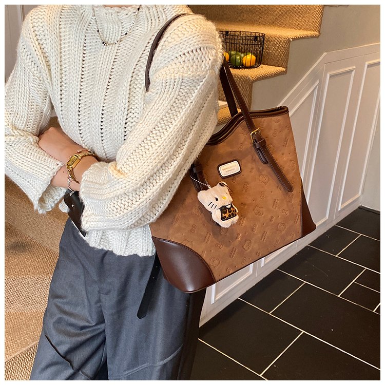 Women's PU Leather Belted Tote Bag detail 37