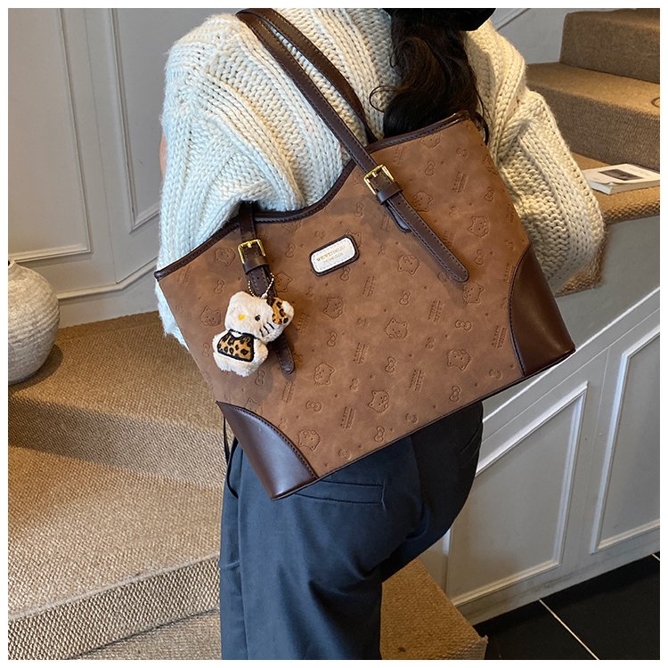 Women's PU Leather Belted Tote Bag detail 38