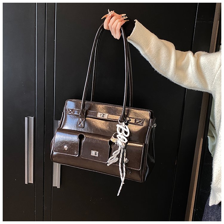 Women's PU Leather Belted Tote Bag detail 16