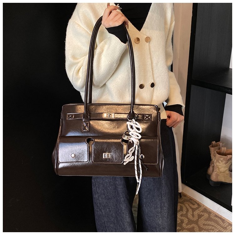 Women's PU Leather Belted Tote Bag detail 17