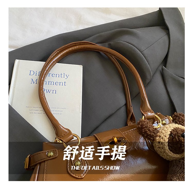 Women's PU Leather Buckle Barrel Bag detail 13