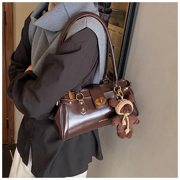 Women's PU Leather Buckle Barrel Bag detail 32