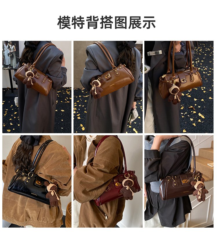 Women's PU Leather Buckle Barrel Bag detail 3