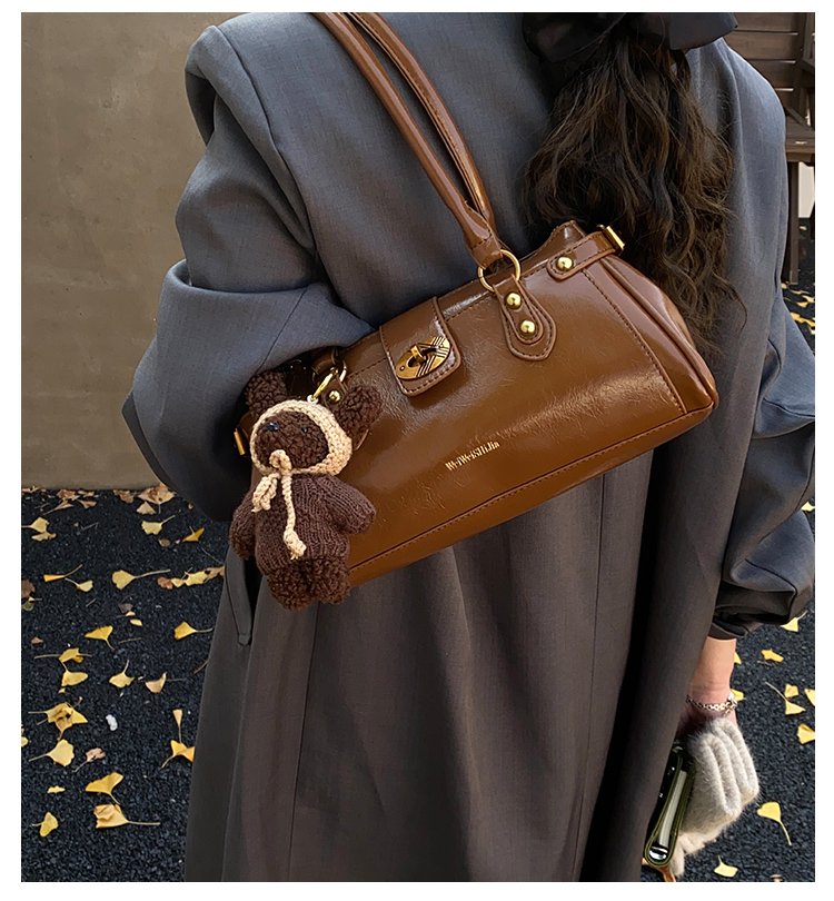 Women's PU Leather Buckle Barrel Bag detail 4