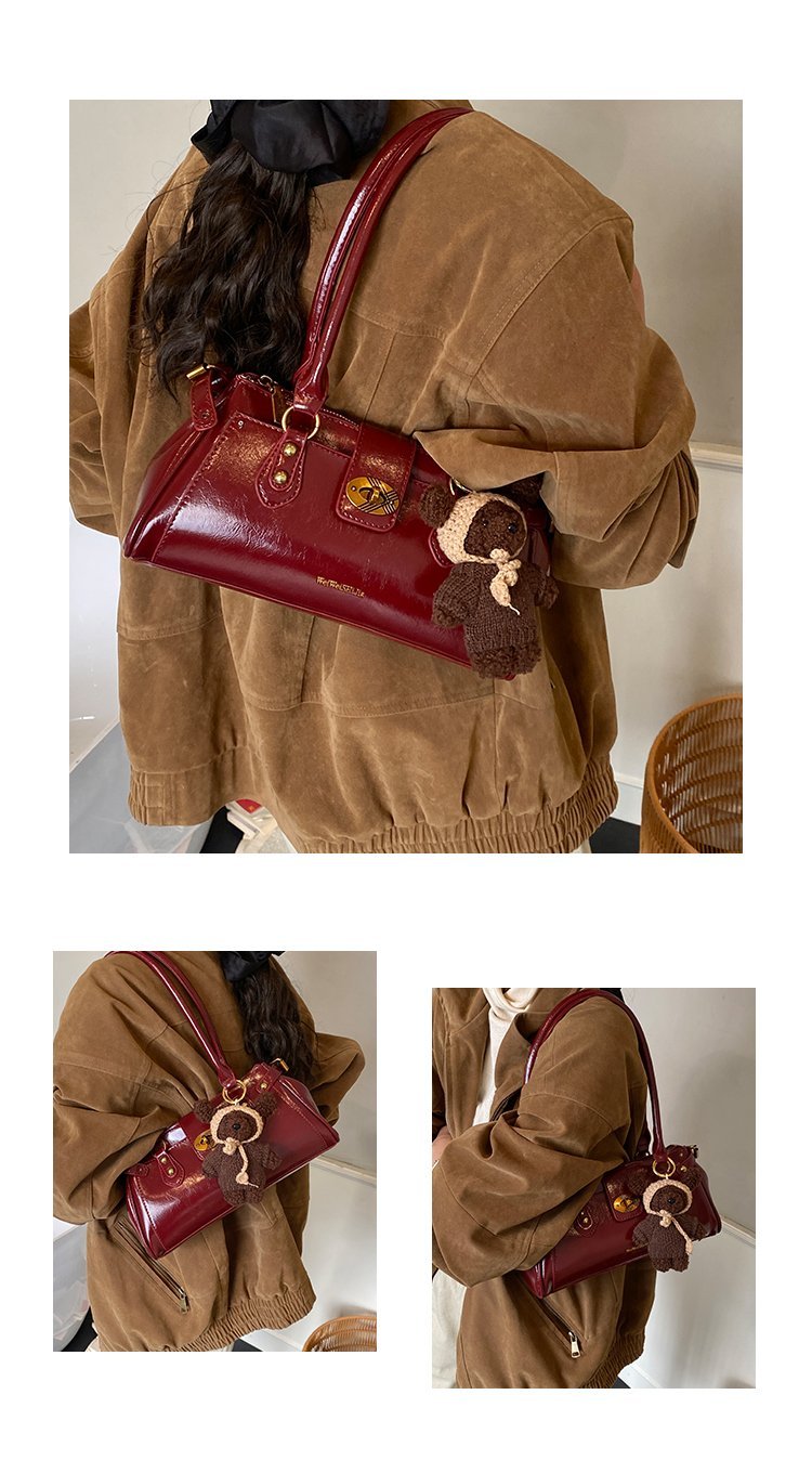 Women's PU Leather Buckle Barrel Bag detail 5