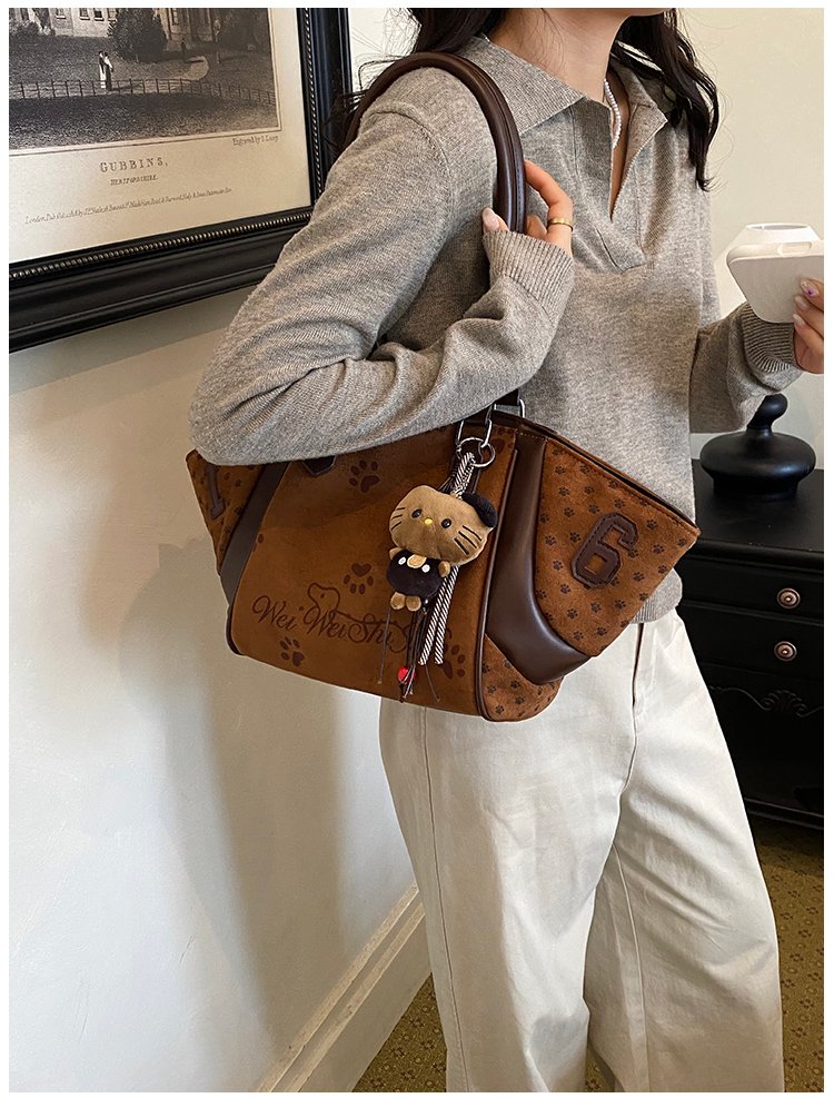 Women's Casual Cartoon Print Shell-Shaped PU Leather Handbag detail 21