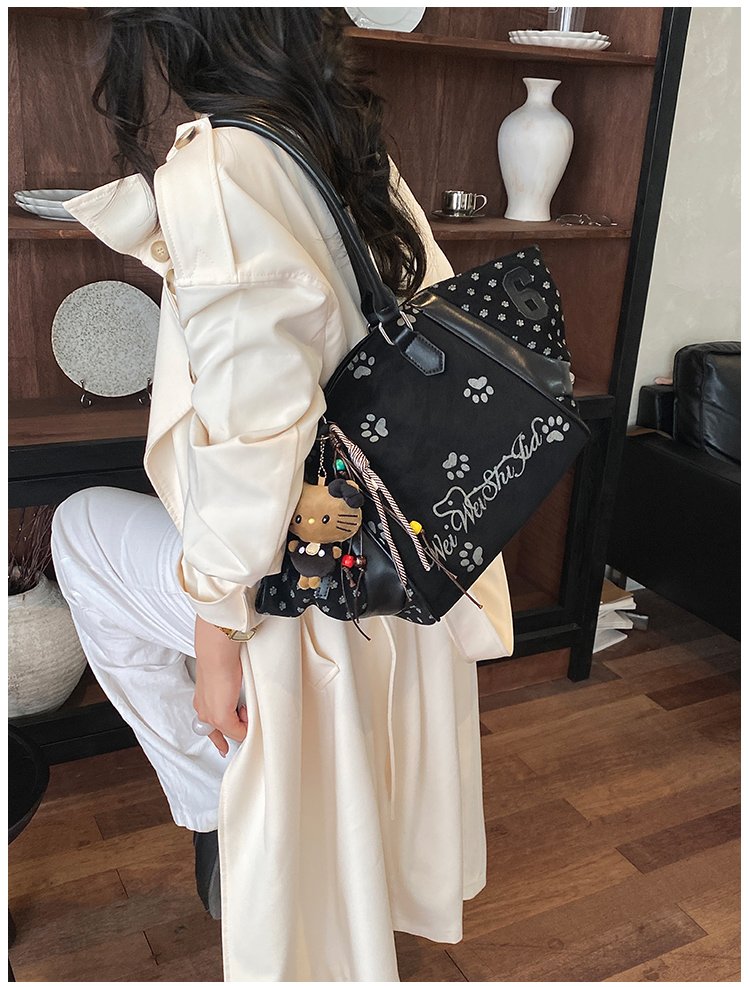 Women's Casual Cartoon Print Shell-Shaped PU Leather Handbag detail 32