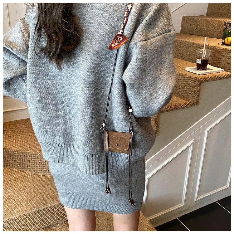 Women's Chain Flap Mini Pouch detail 23