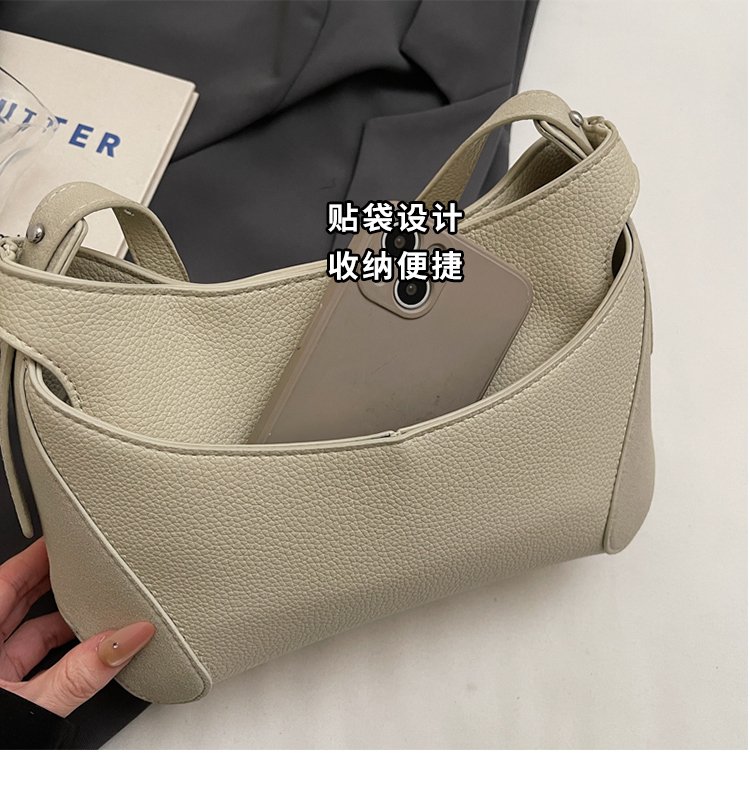 Women's PU Leather Chain Handle Crescent Shoulder Bag detail 2
