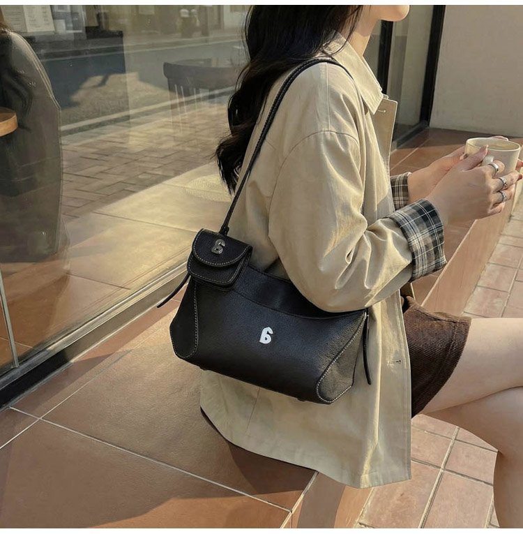Women's PU Leather Chain Handle Crescent Shoulder Bag detail 32