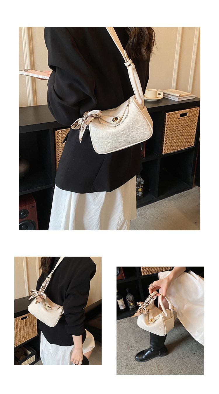 Women's PU Leather Chain Trim Mini Bucket Bag detail 9
