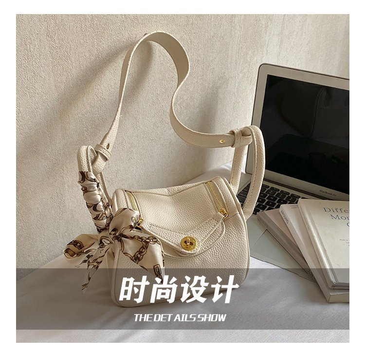 Women's PU Leather Chain Trim Mini Bucket Bag detail 11