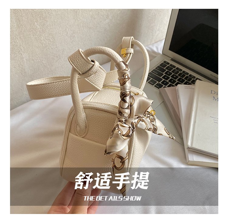 Women's PU Leather Chain Trim Mini Bucket Bag detail 12