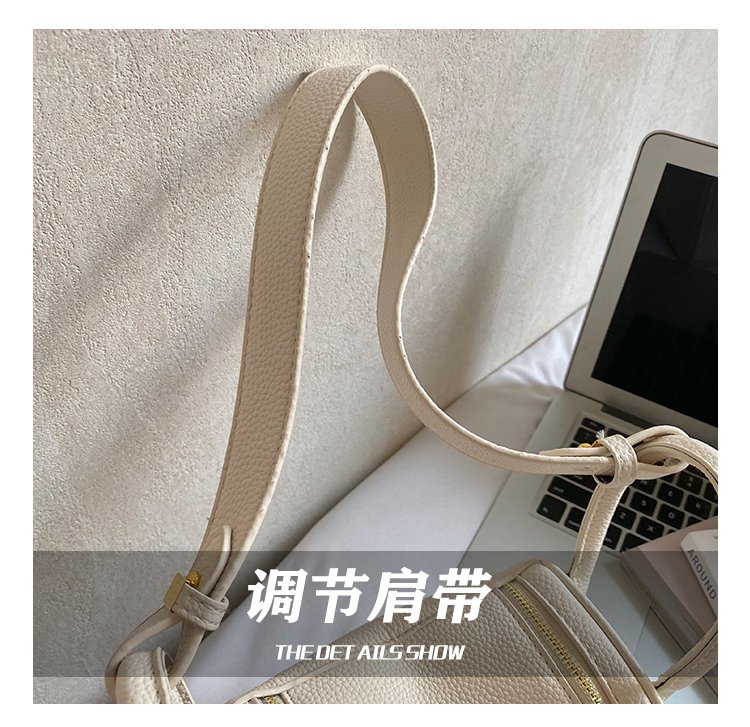 Women's PU Leather Chain Trim Mini Bucket Bag detail 13