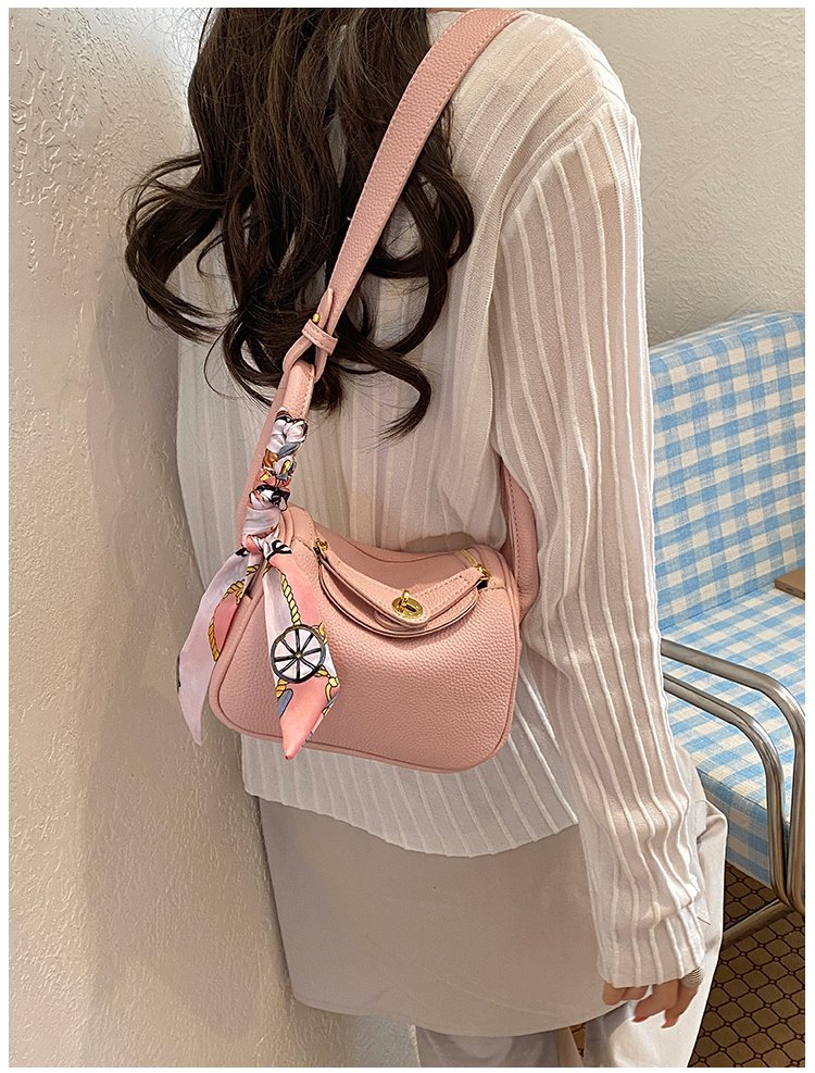 Women's PU Leather Chain Trim Mini Bucket Bag detail 24