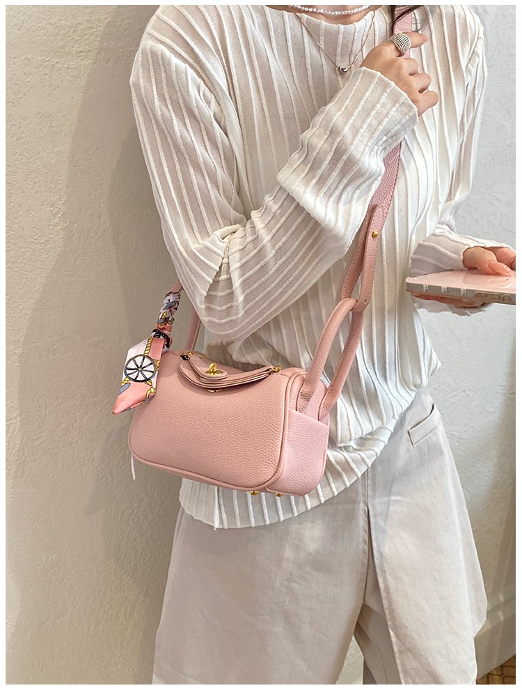 Women's PU Leather Chain Trim Mini Bucket Bag detail 37