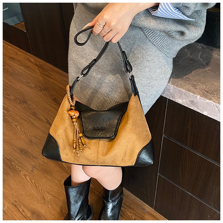 Women's PU Leather Chain Trim Shoulder Bag detail 17