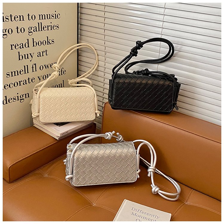 Women's PU Leather Compact Wristlet Shoulder Bag detail 5