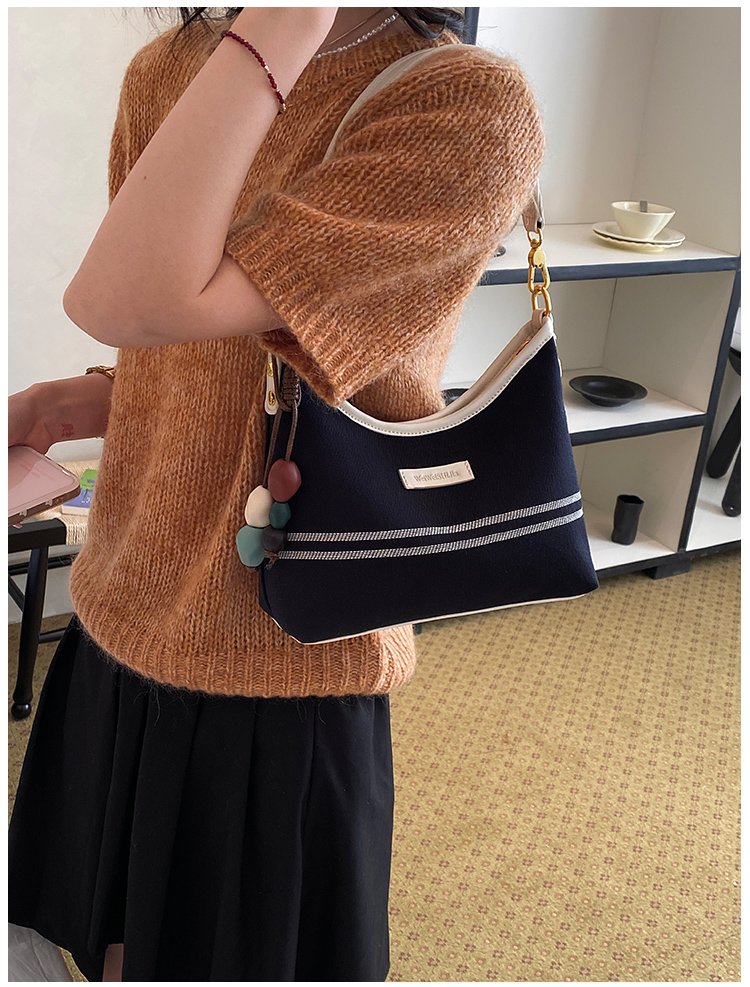 Women's PU Leather & Cloth Contrast Trim Flap Shoulder Bag detail 20