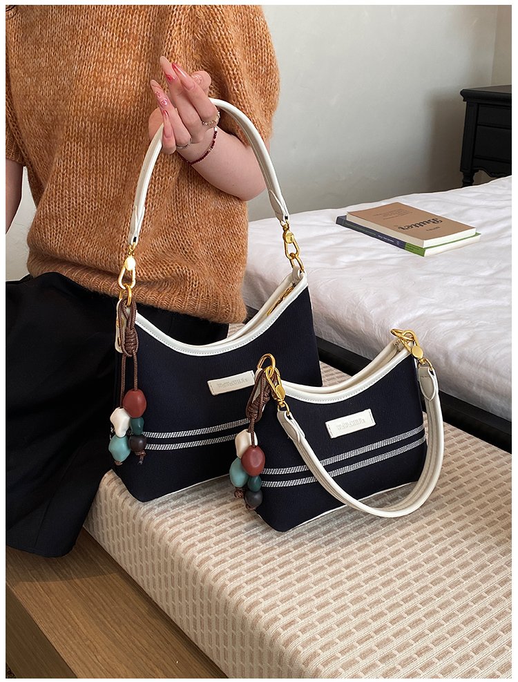 Women's PU Leather & Cloth Contrast Trim Flap Shoulder Bag detail 21