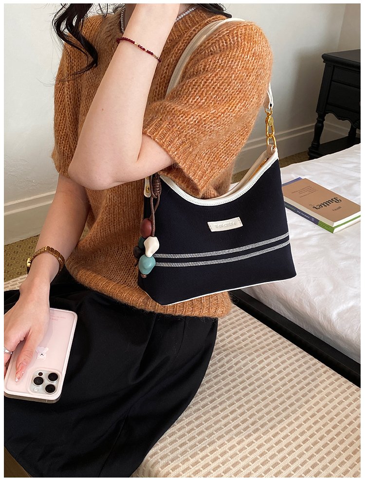 Women's PU Leather & Cloth Contrast Trim Flap Shoulder Bag detail 22