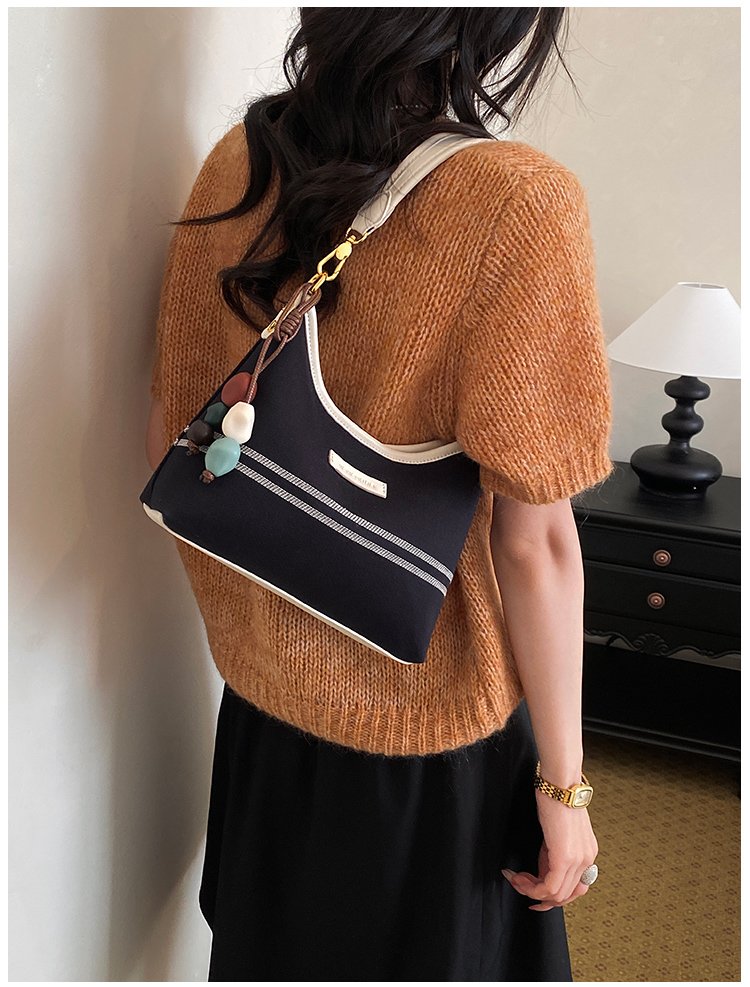 Women's PU Leather & Cloth Contrast Trim Flap Shoulder Bag detail 28