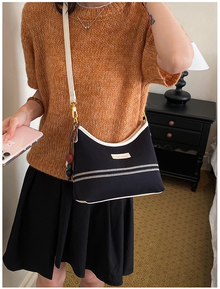 Women's PU Leather & Cloth Contrast Trim Flap Shoulder Bag detail 30