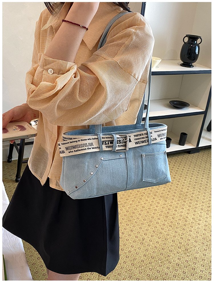 Women's Denim Contrast Trim Mini Tote Bag detail 12