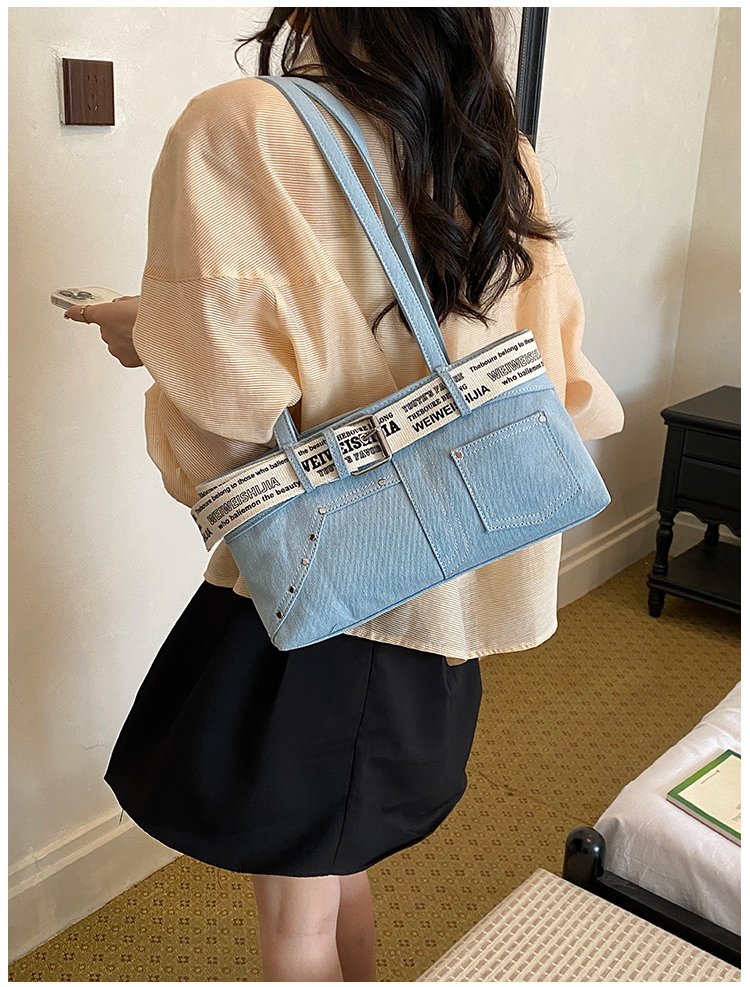 Women's Denim Contrast Trim Mini Tote Bag detail 22