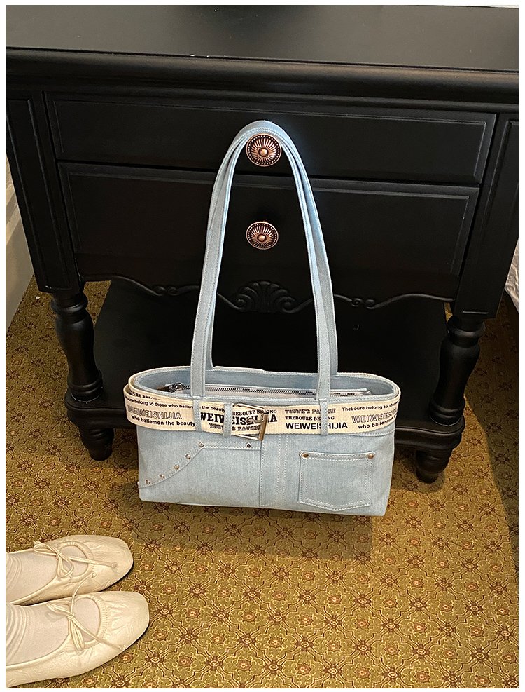 Women's Denim Contrast Trim Mini Tote Bag detail 34