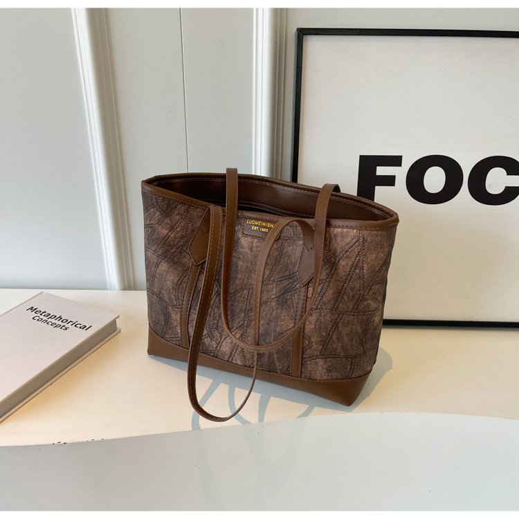 Women's PU Leather Contrast Trim Textured Tote Bag detail 14