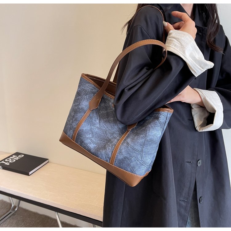 Women's PU Leather Contrast Trim Textured Tote Bag detail 20