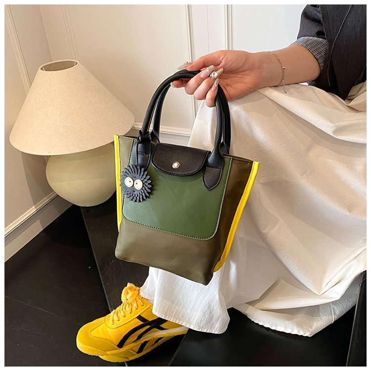 Women's Contrast Trim Tote Bag detail 25