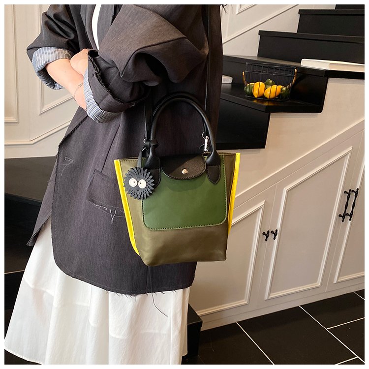 Women's Contrast Trim Tote Bag detail 28