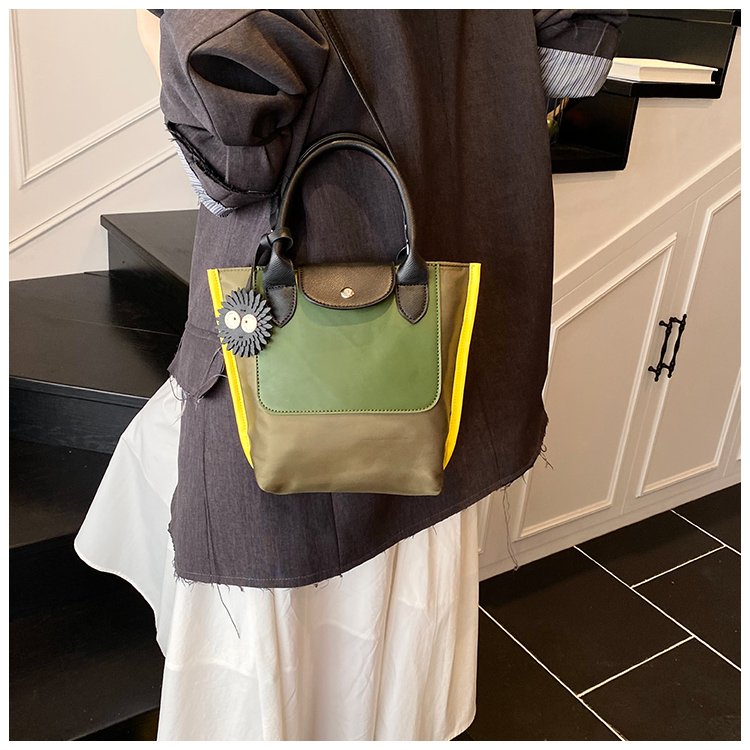 Women's Contrast Trim Tote Bag detail 30
