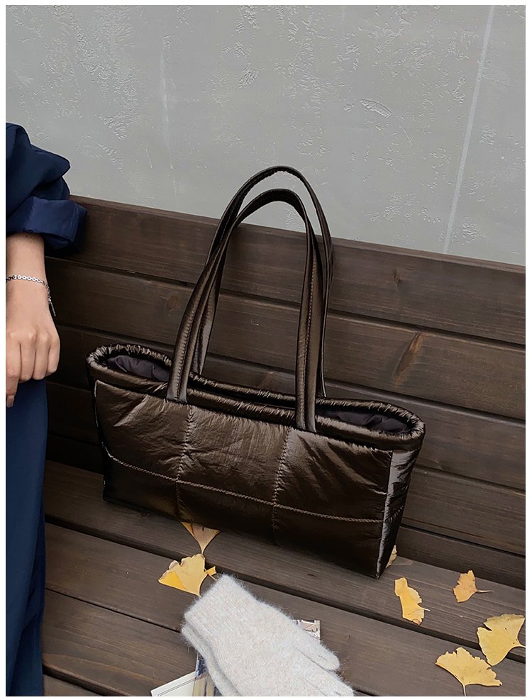 Women's Contrast Trim Tote Bag detail 18