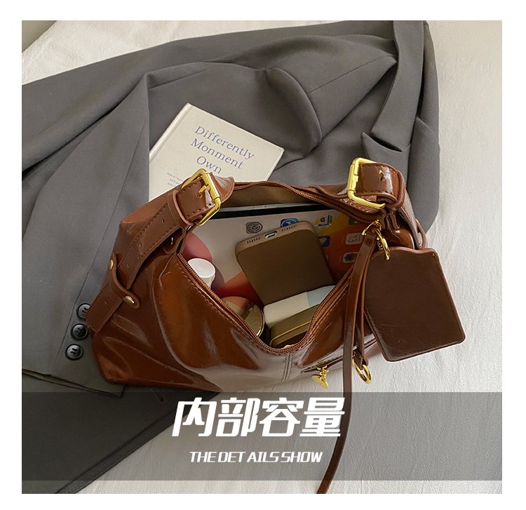 Women's PU Leather Curved Shoulder Bag detail 10