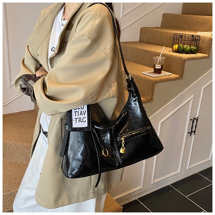 Women's PU Leather Curved Shoulder Bag detail 14