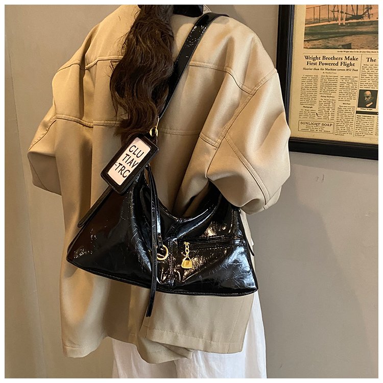 Women's PU Leather Curved Shoulder Bag detail 19