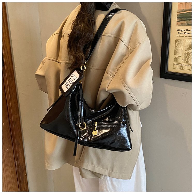 Women's PU Leather Curved Shoulder Bag detail 20