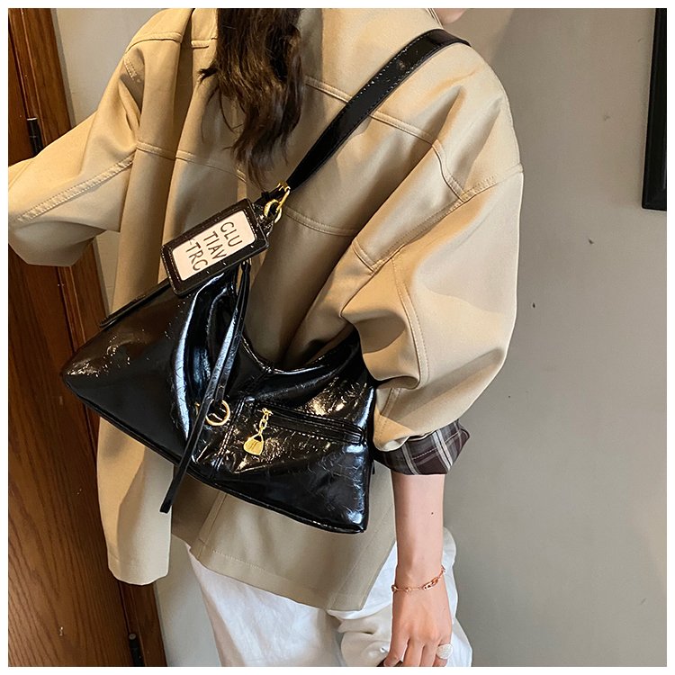 Women's PU Leather Curved Shoulder Bag detail 21