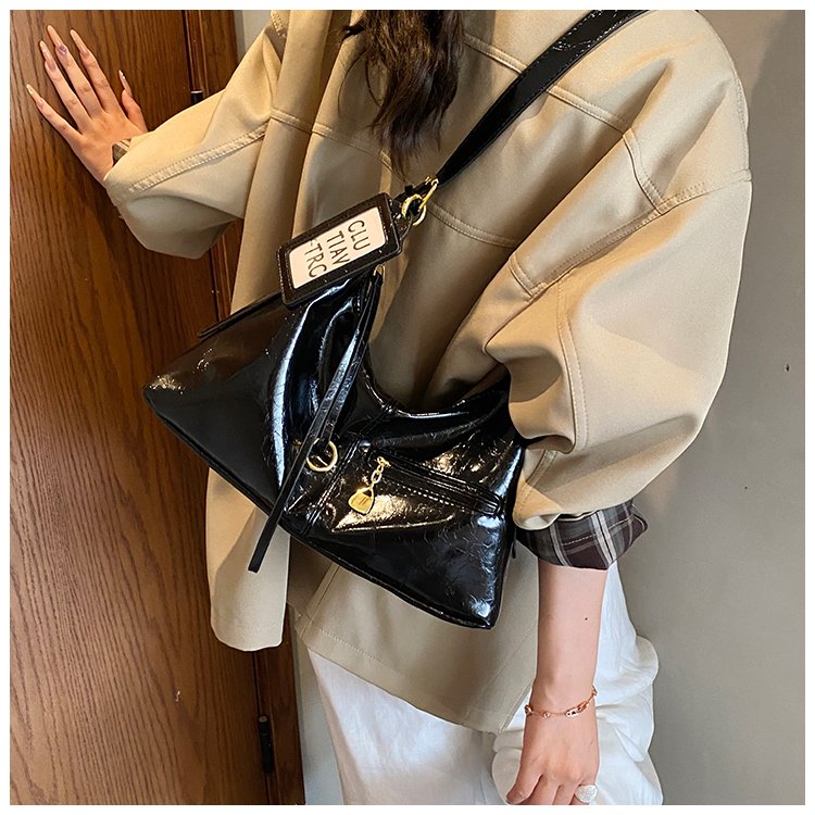 Women's PU Leather Curved Shoulder Bag detail 24