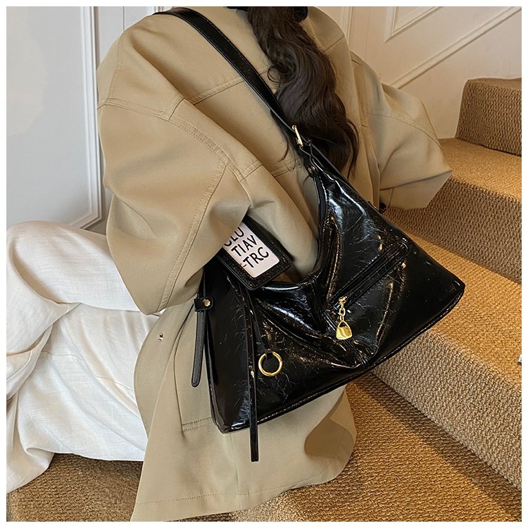 Women's PU Leather Curved Shoulder Bag detail 28