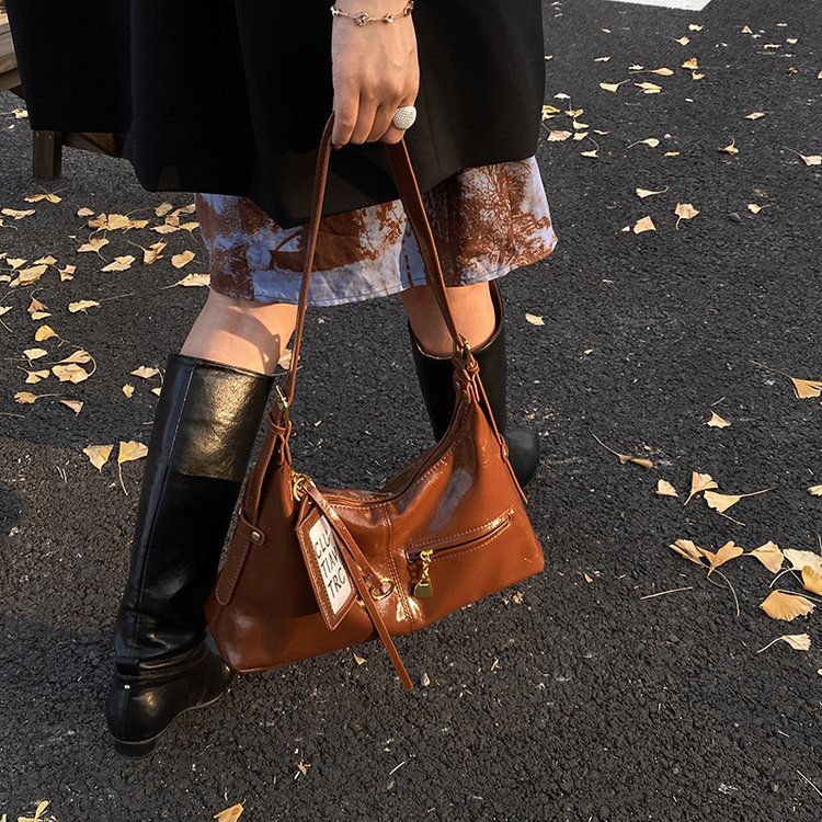 Women's PU Leather Curved Shoulder Bag view 1