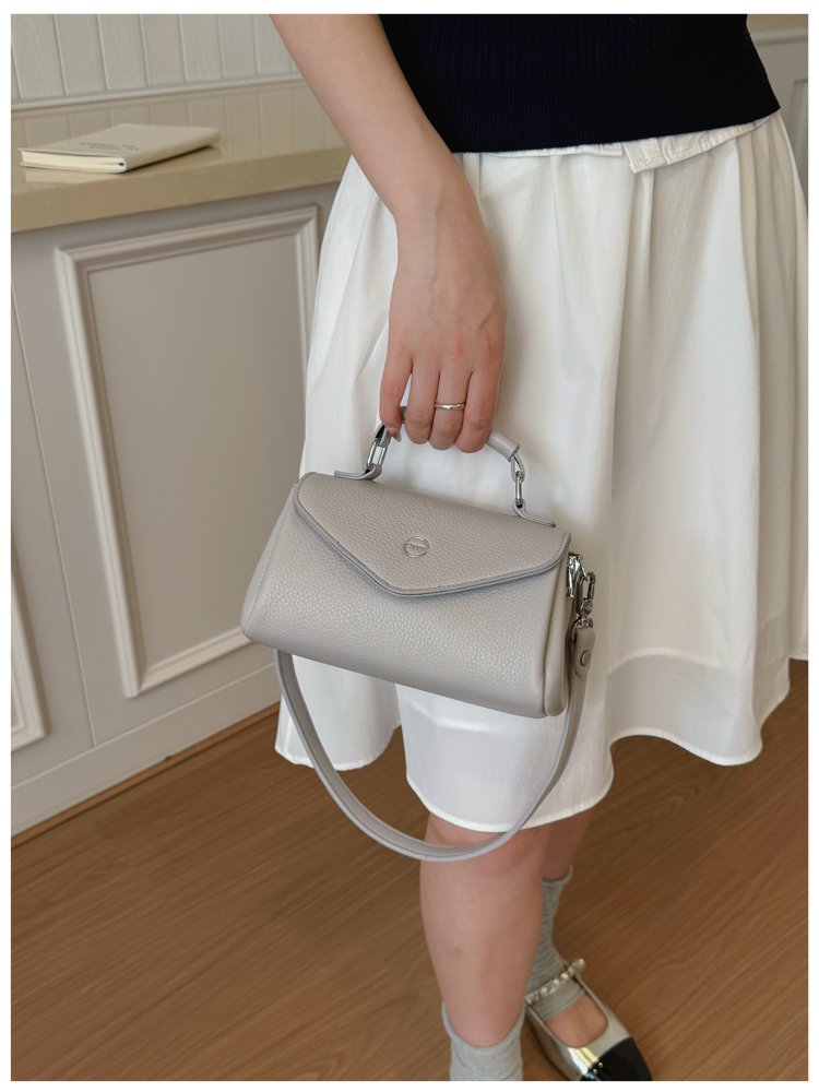 Women's PU Leather Envelope Flap Crossbody Bag detail 19