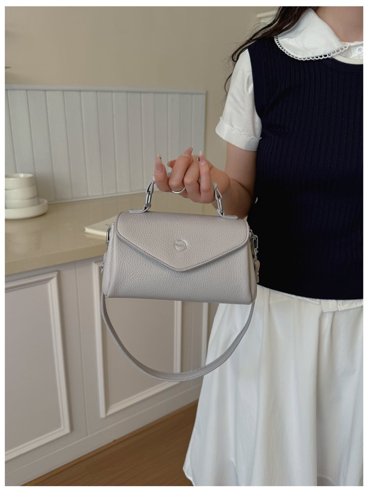 Women's PU Leather Envelope Flap Crossbody Bag detail 25